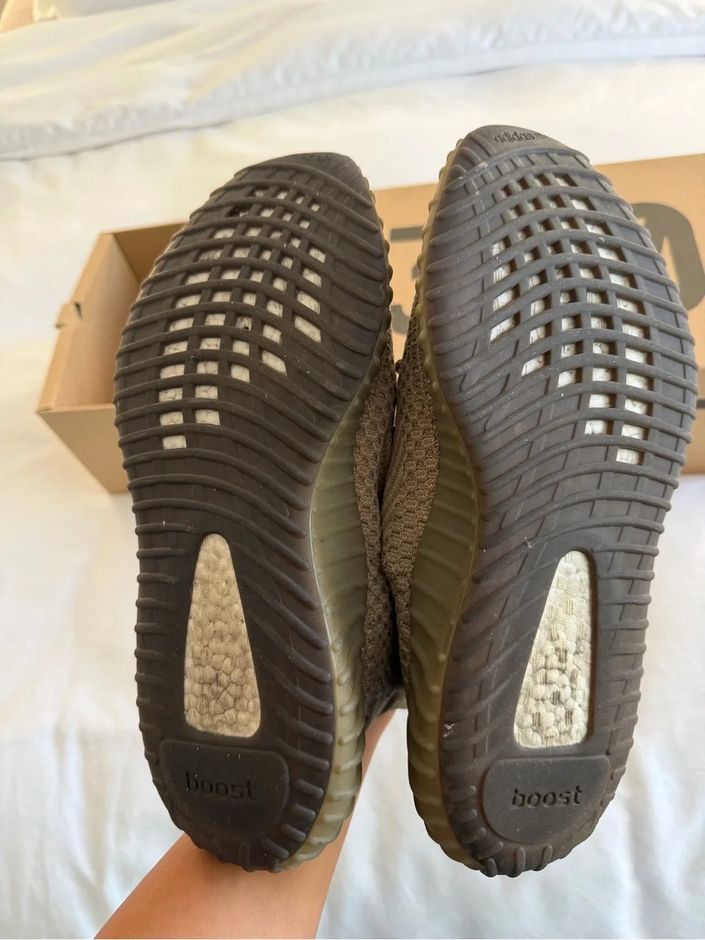 adidas Yeezy Boost 350 V2 Sand Taupe – Men’s Size 11